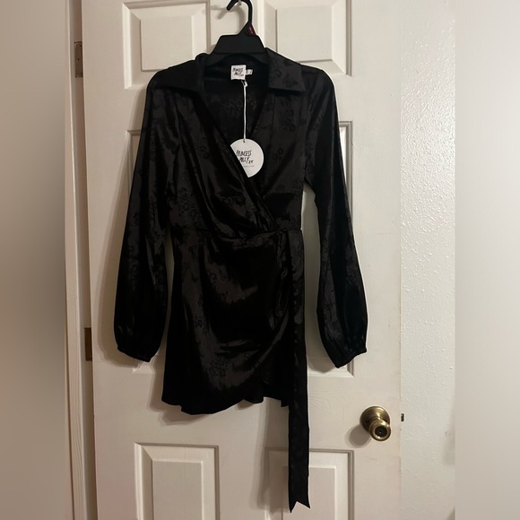 NWT Princess Polly Allira Wrap Mini Dress Black - Picture 2 of 7